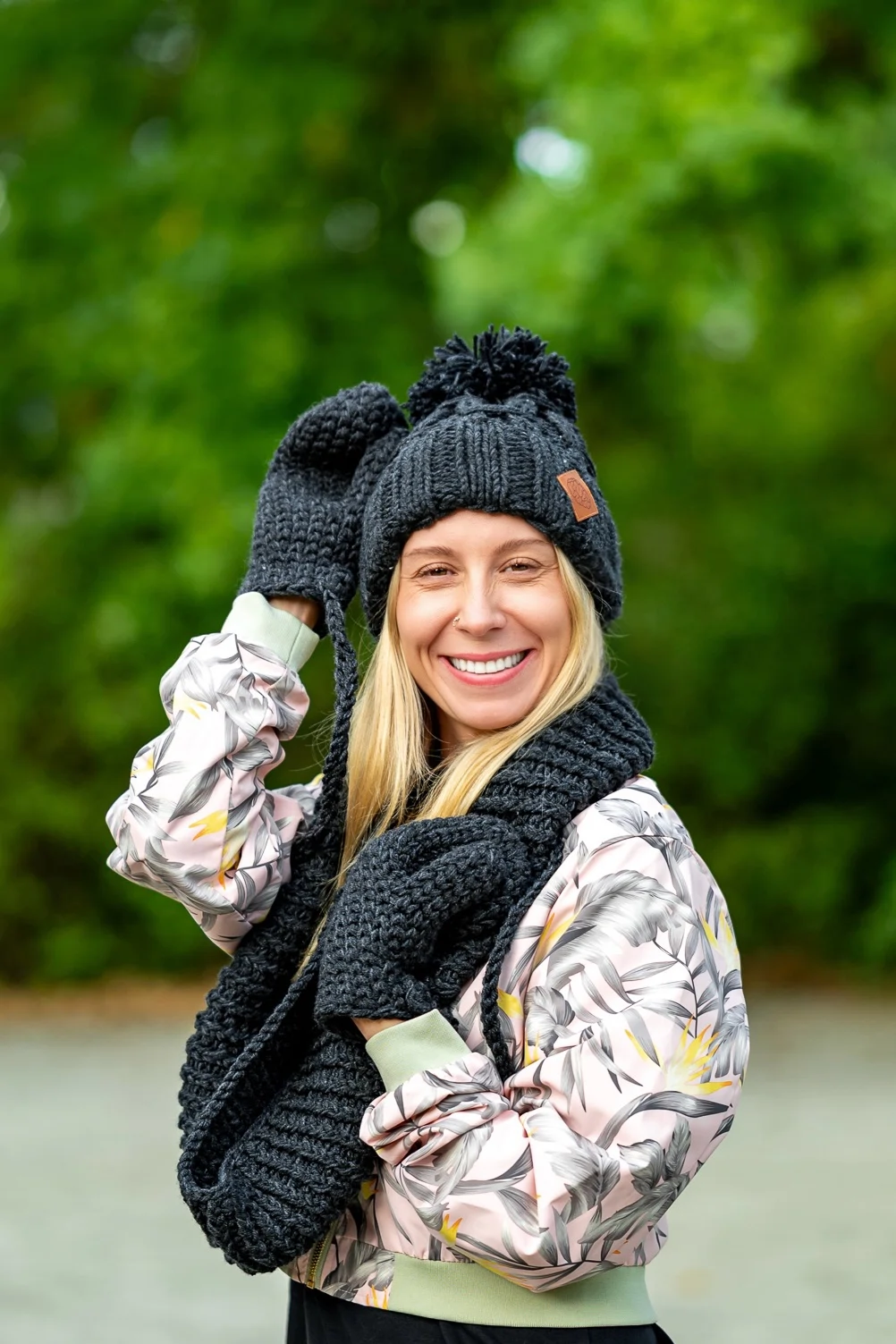 Czapka MERINO 34% Euforia "Czarna Perła" 29 komplet czapka merino i komin