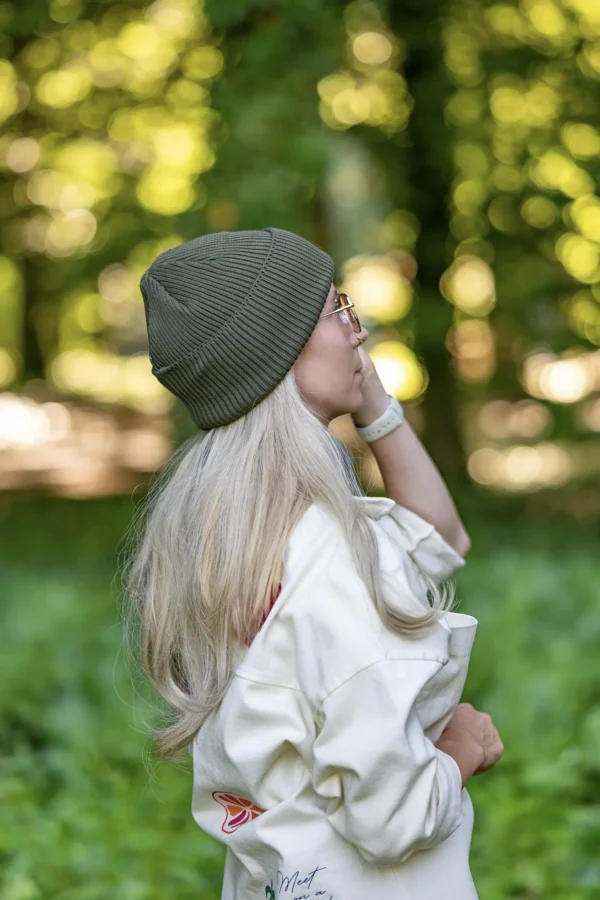 Bawełniana czapka wywijana logo ekoskórka "Khaki Ciemny Zielony"