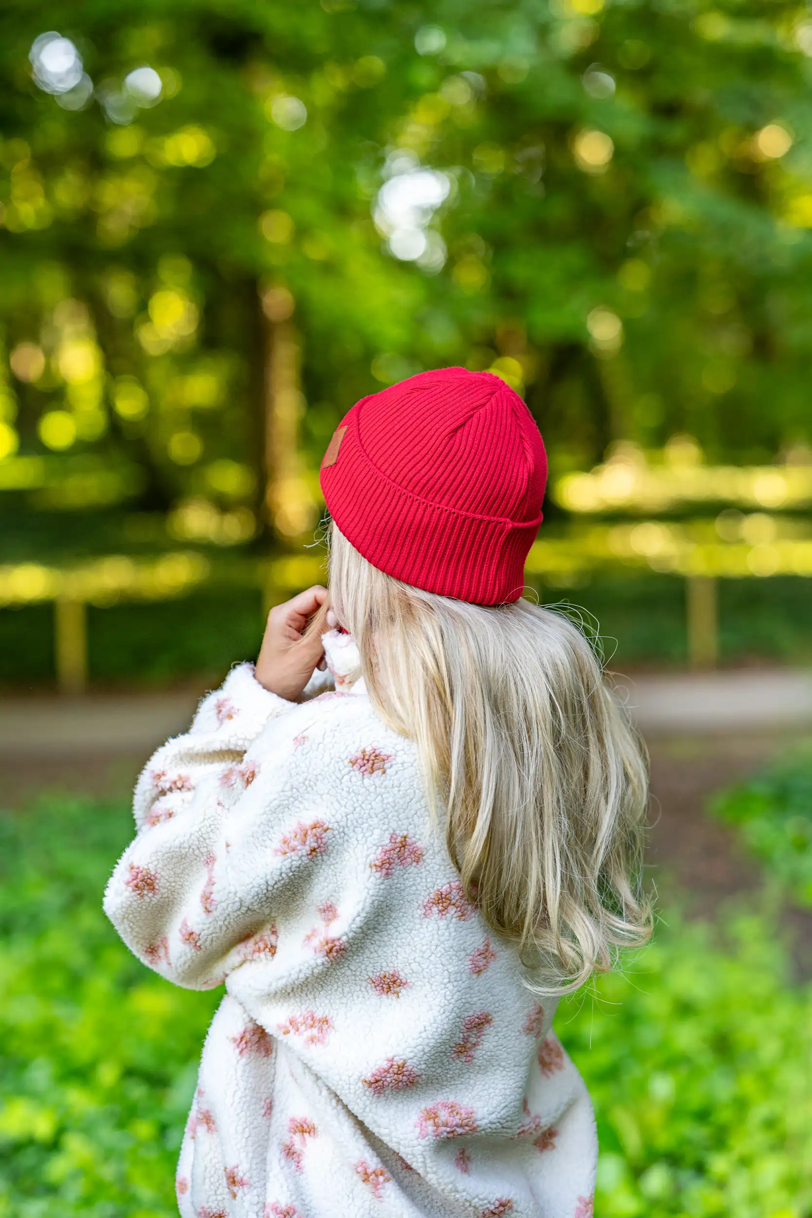 Bawełniana czapka beanie logo ekoskórka "Czerwony" 111 modna czapka beanie