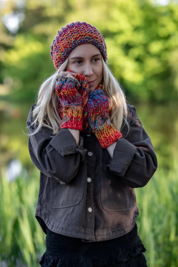 Czapka MERINO Neverland "Przygaszone Czerwienie" + podszewka BAWEŁNA 22 ręcznie robiona czapka merino