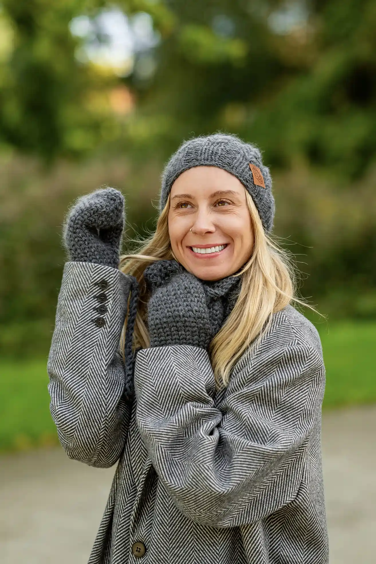Czapka MERINO Smile "Ciemny Szary" + podszewka JEDWAB 29 rękawiczki merino
