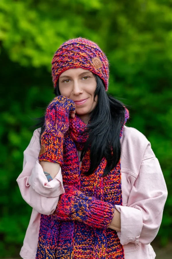 Czapka MERINO 100% Hope "Fiolety" + podszewka BAWEŁNA 28 szal z wełny merynosa