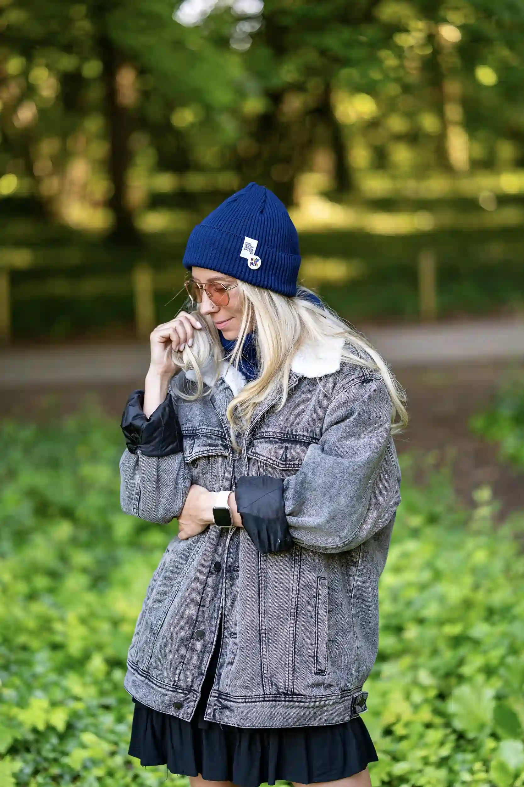 Damska czapka beanie z bawełny logo kolorowe "Ciemny Granat Navy" 97 wywijana czapka damska
