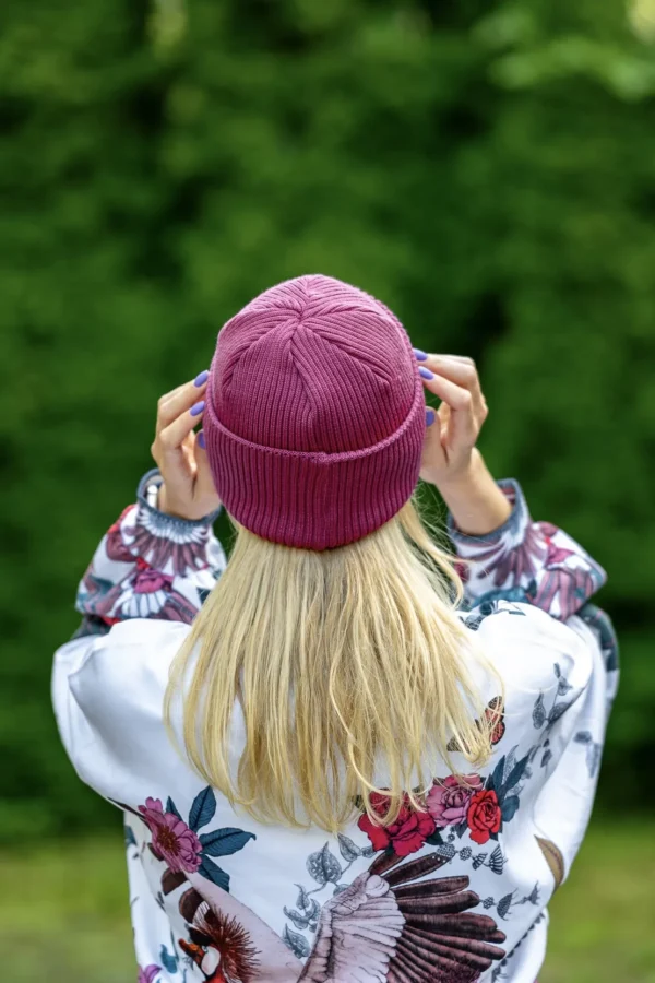 damska czapka merino