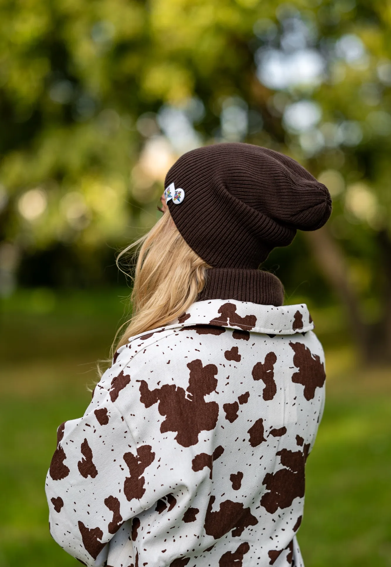 Luźna czapka MERINO logo kolorowe "Brąz" 15 brązowy komplet merino