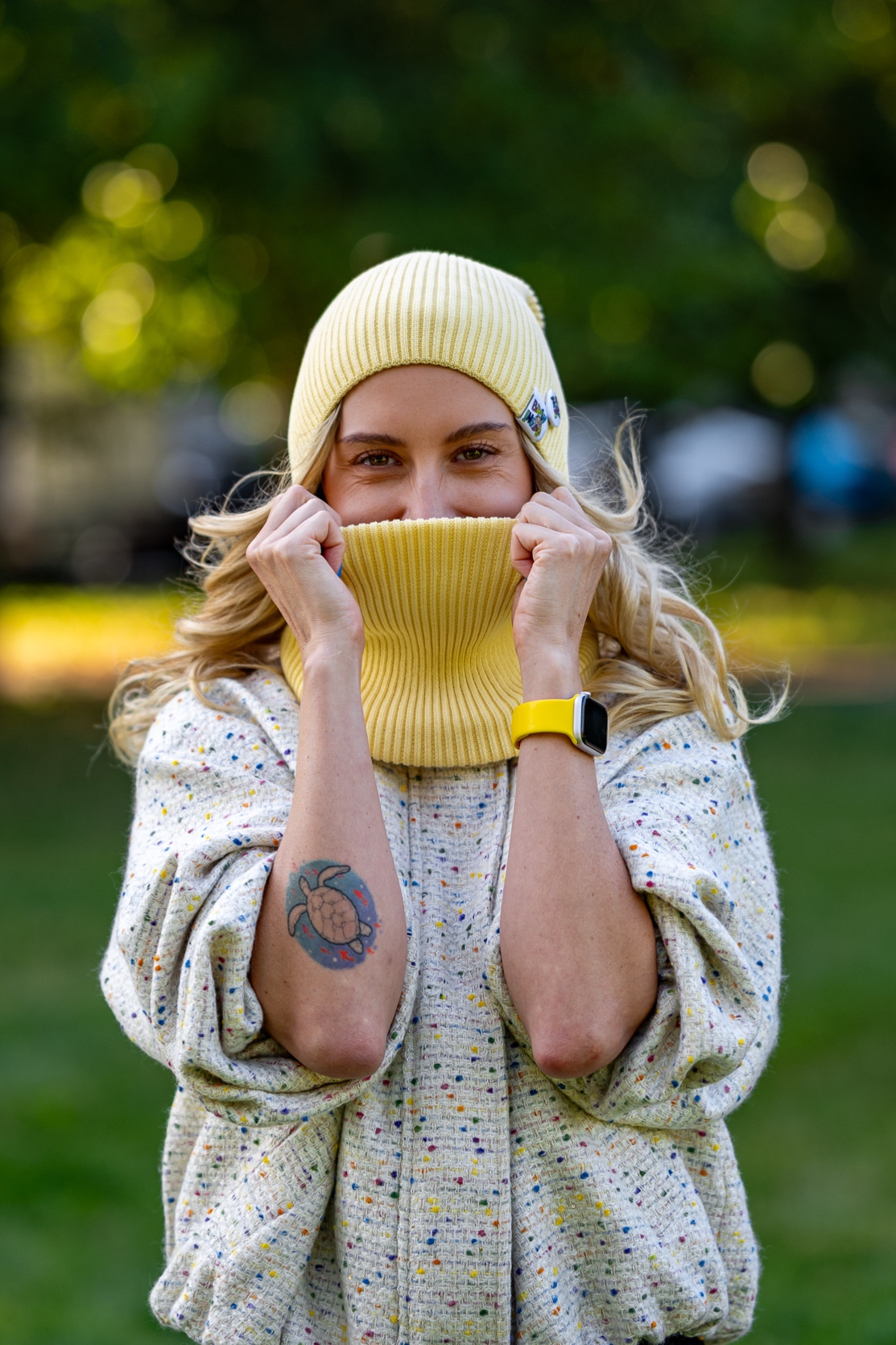 Czapka smerfetka bawełniana logo kolorowe "Banan" 43 czapka i komin komplet