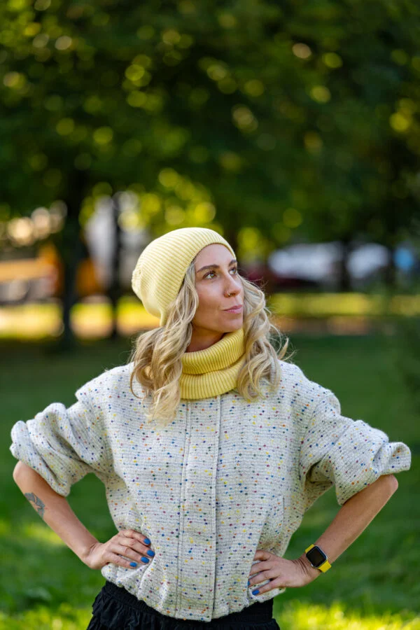 Luźna Czapka bawełniana logo ekoskórka "Banan" 20 czapka komin w komplecie