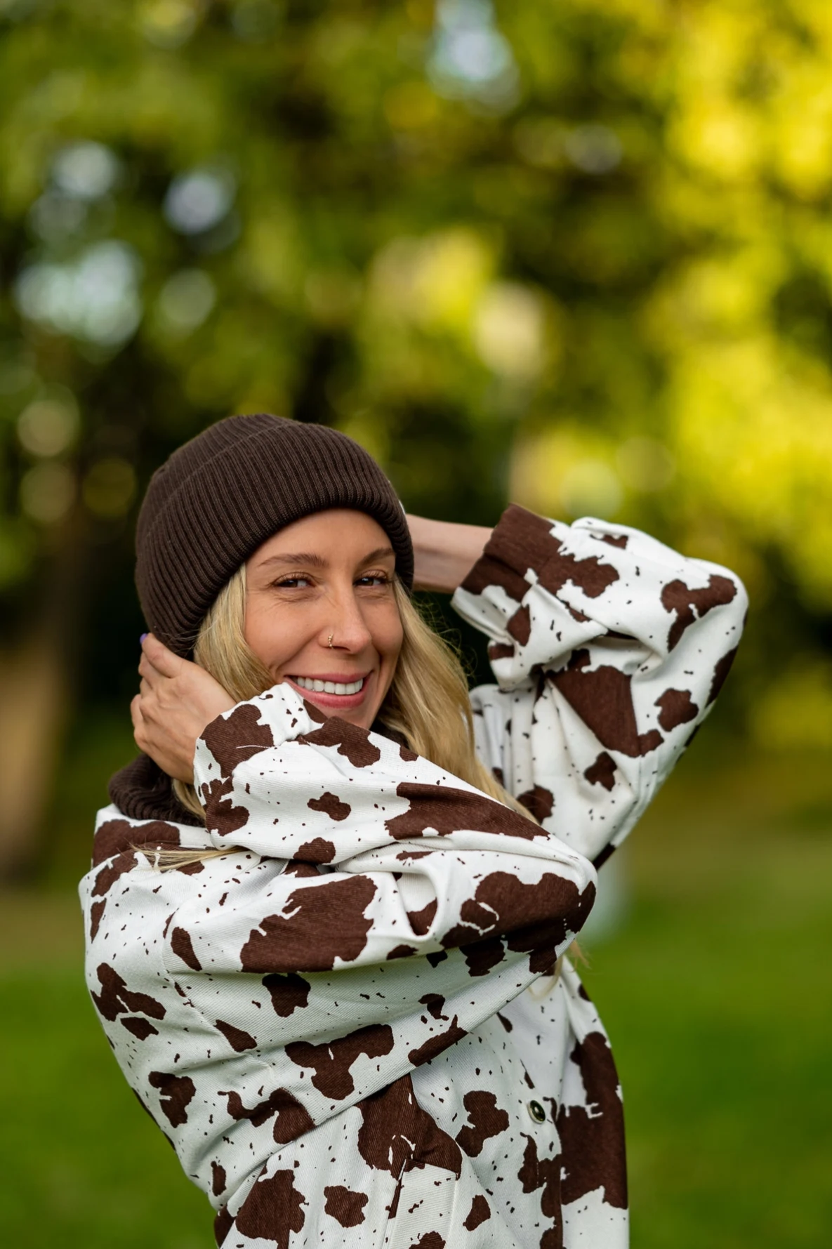 MERINO czapka beanie logo ekoskórka "Brąz" 209 czapka merino brązowa
