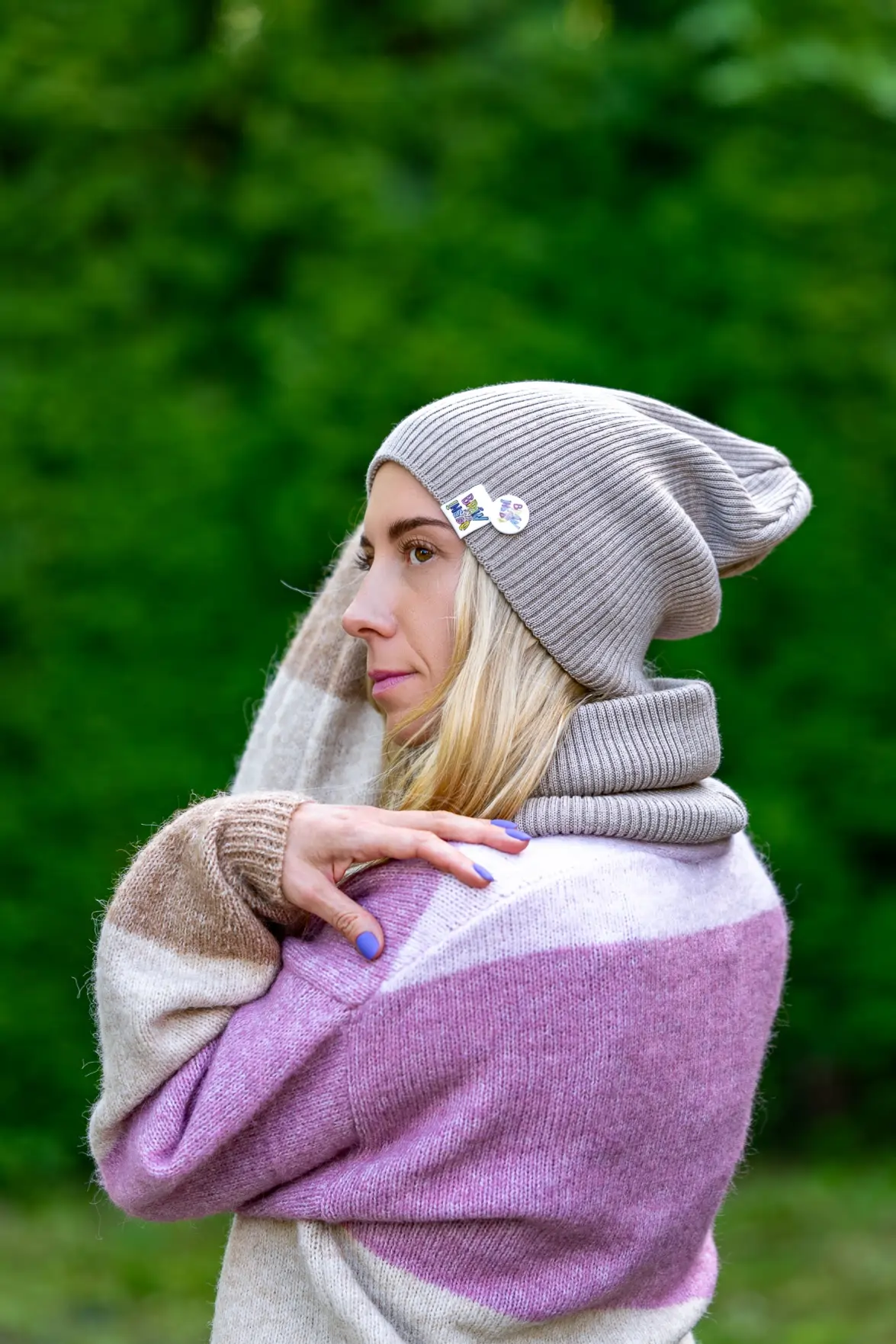 Czapka long MERINO logo kolorowe "Beż" 34 damski komplet z merino