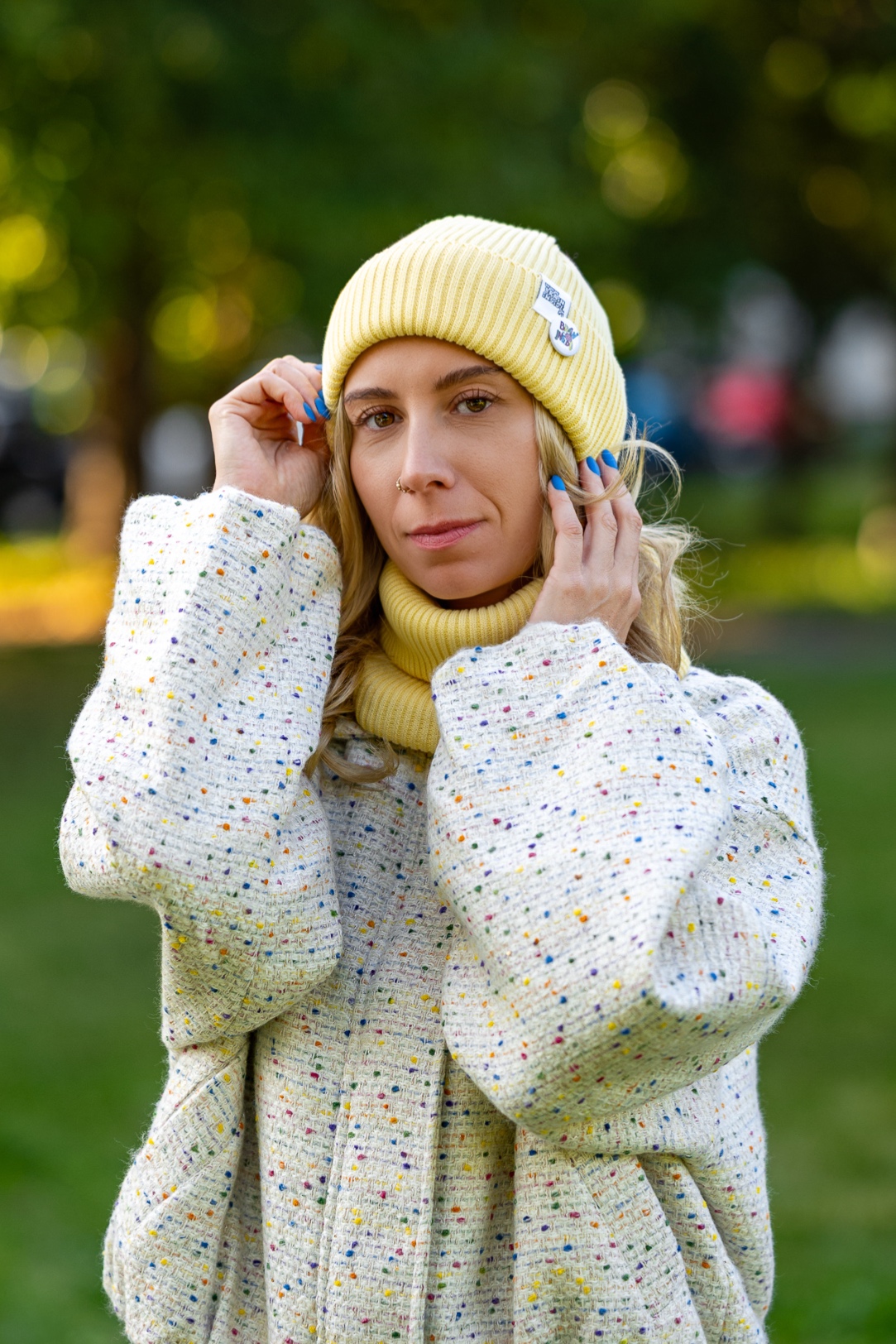 Czapka beanie bawełniana logo kolorowe "Banan" 75 jesienna czapka damska