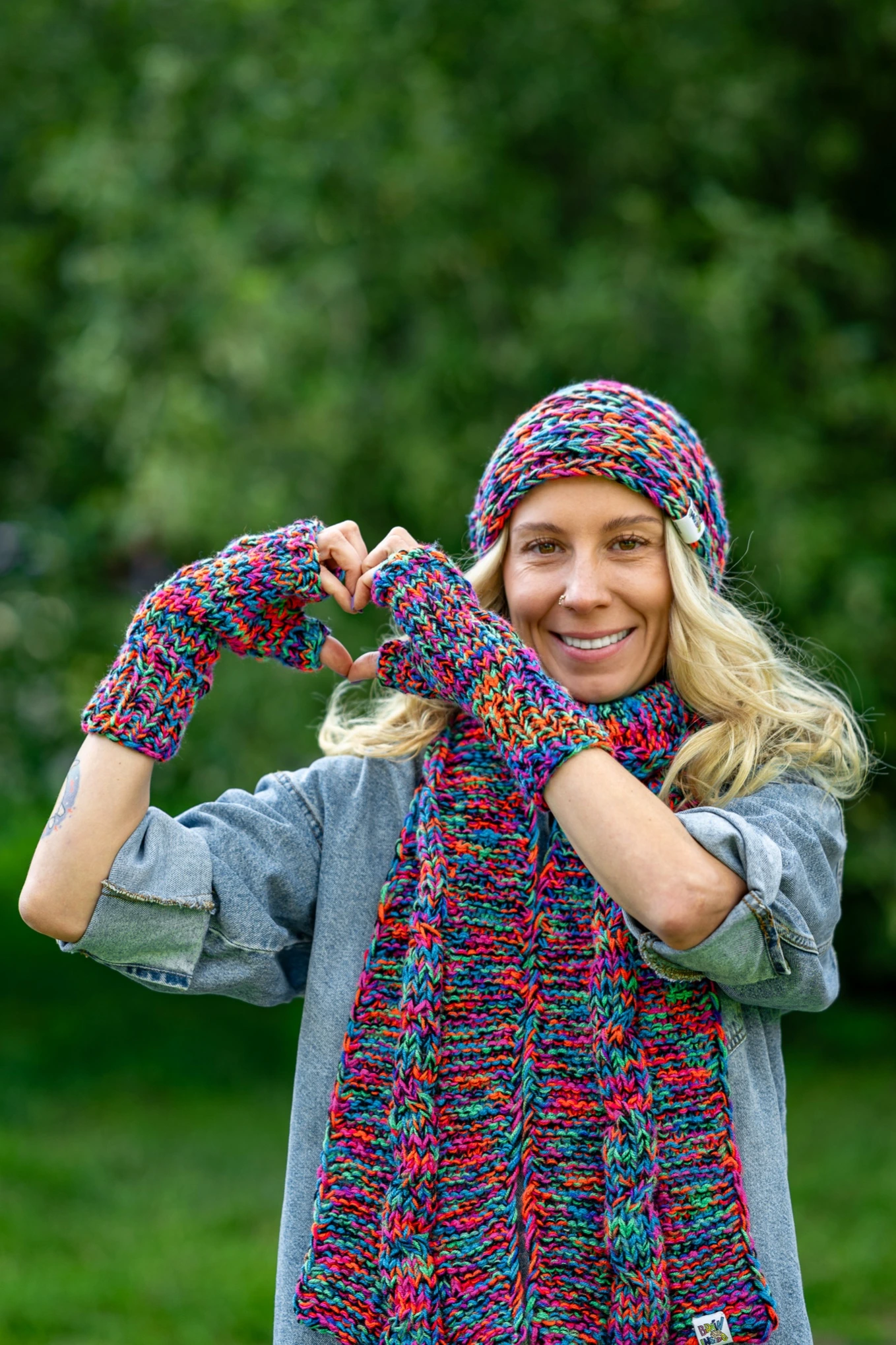 Mitenki MERINO 50% ,,Czarne Kolorki" 206 kolorowe mitenki damskie