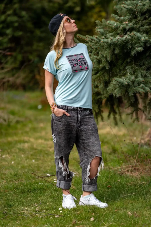 turkusowy t shirt damski z napisem (2)