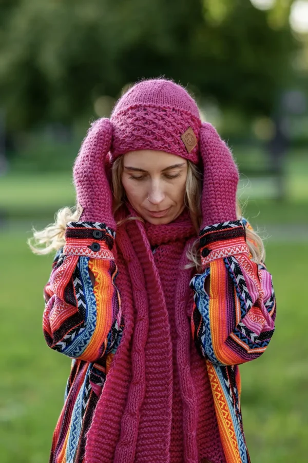 Czapka MERINO 67% Hope "Malina" + podszewka JEDWAB 25 czapka z mieszanki merino