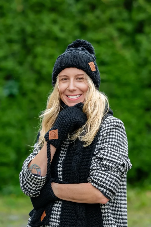 damska czapka merino i pompon