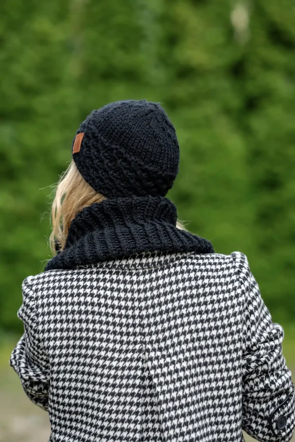 damska czapka merino z podszewką