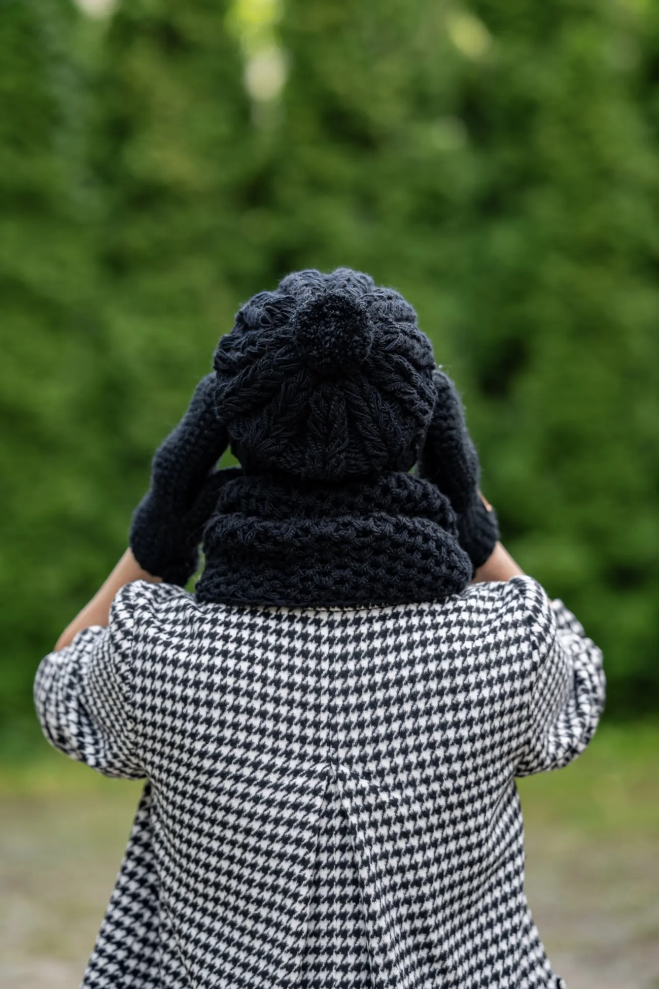 Czapka Smile z dodatkiem MERINO 67% "Czarny" + podszewka BAWEŁNA 31 damska czapka merino z pomponem