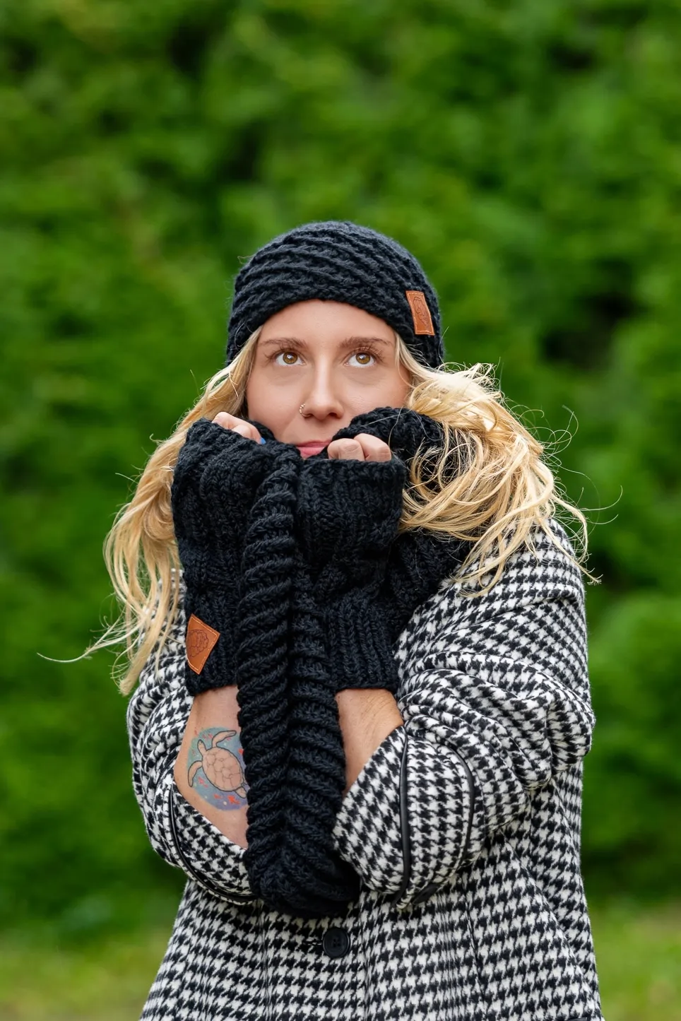 Komin z dodatkiem MERINO 67% "Czarny" 48 komplet merino komin i czapka