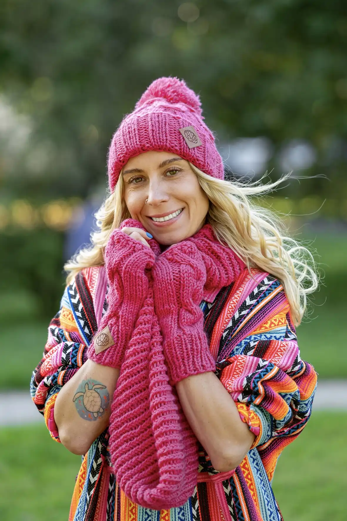 Mitenki MERINO 67% "Malina" 66 luksusowa czapka z merino